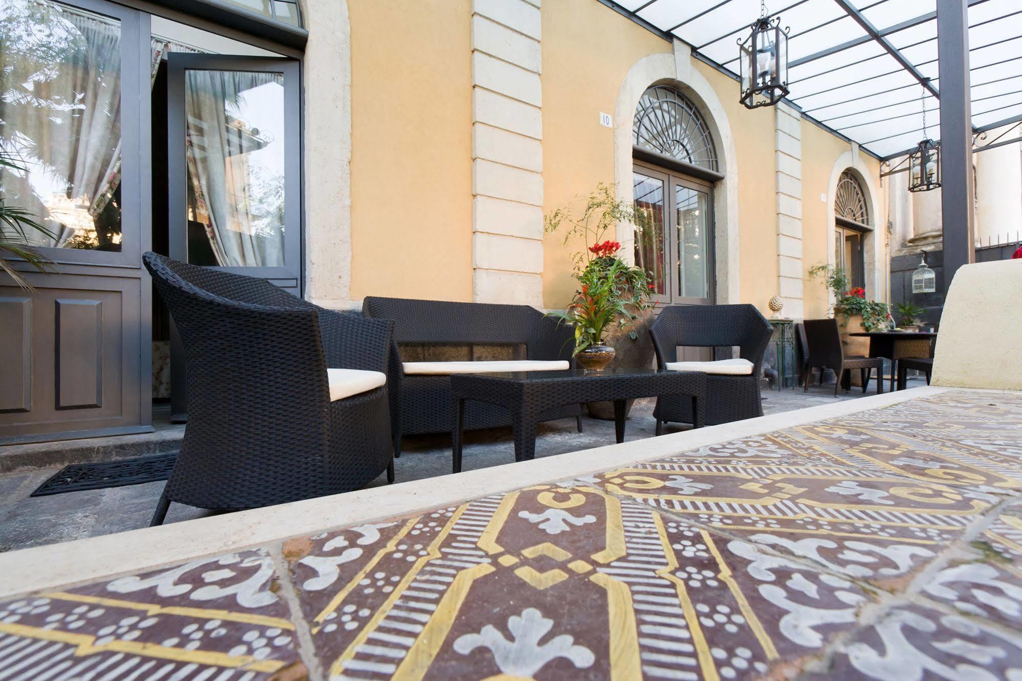 Il Giardino Falcone Катания Экстерьер фото